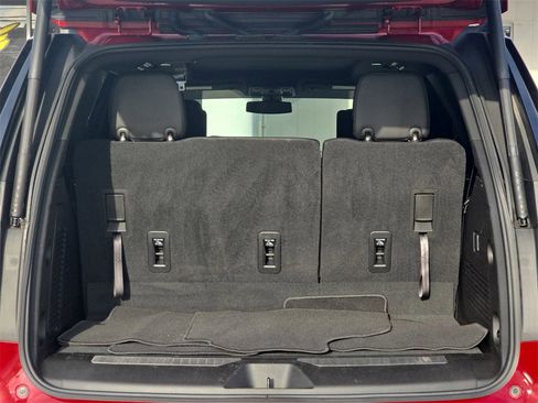 Used 2021 Chevrolet Tahoe Z71 w/ Rear Media and Nav Package image 13