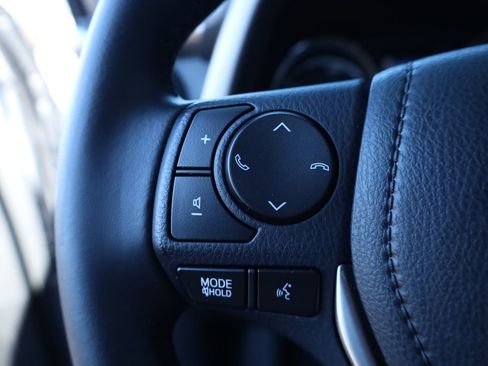 Used 2018 Toyota RAV4 Limited image 21