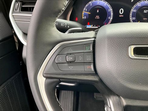 Used 2025 Jeep Grand Cherokee L Altitude image 22