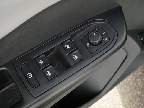 Used 2022 Volkswagen Taos SE AWD/4WD image 19