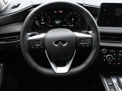 Certified 2026 INFINITI QX60 Luxe w/ Cargo Package FWD image 9