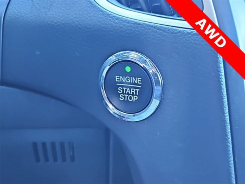 Used 2024 Ford Edge SEL image 25