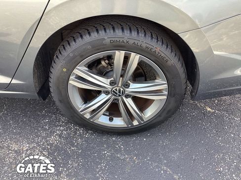 Used 2024 Volkswagen Jetta SE FWD image 26