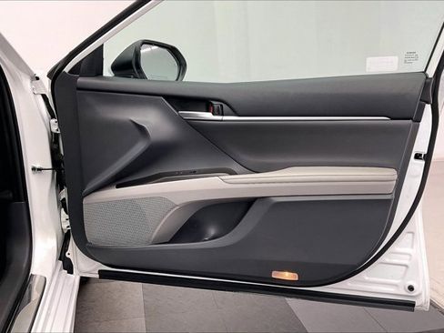 Used 2024 Toyota Camry XSE image 26