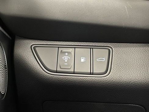 New 2026 Genesis G70 2.5T Prestige image 13