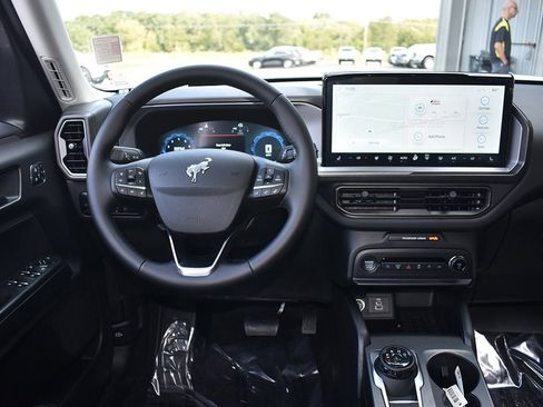 New 2025 Ford Bronco Sport Outer Banks w/ Outer Banks Tech Package+ image 15