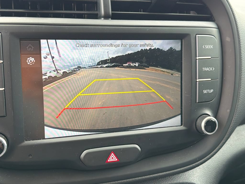 Used 2025 Kia Soul LX w/ LX Technology Package FWD image 29