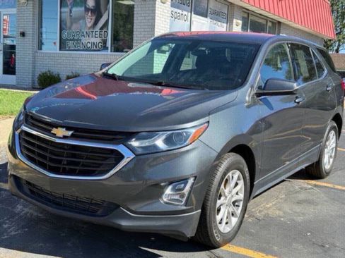 Used 2018 Chevrolet Equinox LT image 3
