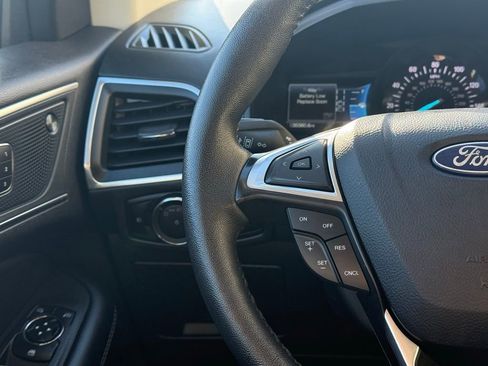 Used 2024 Ford Edge Titanium image 10