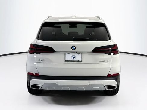 Certified 2026 BMW X5 sDrive40i w/ Parking Assistance Package RWD image 6