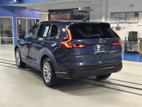 Used 2024 Honda CR-V EX-L image 8