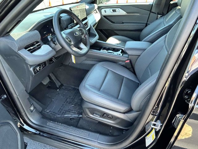 New 2027 Ford Explorer Active w/ Active Comfort Package RWD image 16