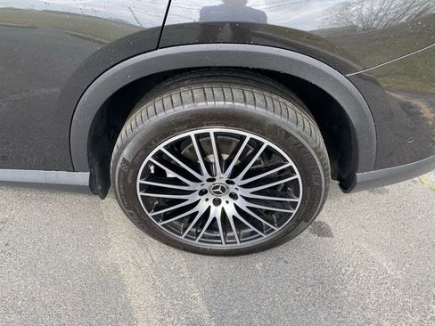 Used 2024 Mercedes-Benz GLC 300 image 31