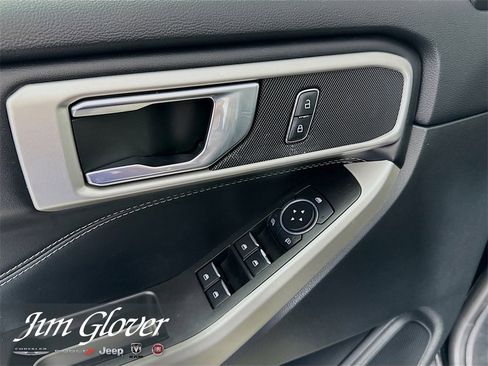 Used 2022 Ford Explorer XLT w/ Equipment Group 202A image 22