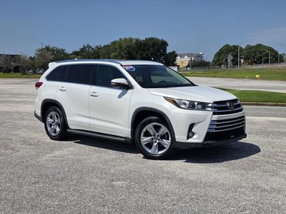Used 2017 Toyota Highlander Limited