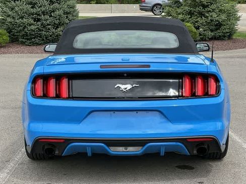 Used 2017 Ford Mustang Premium RWD image 35