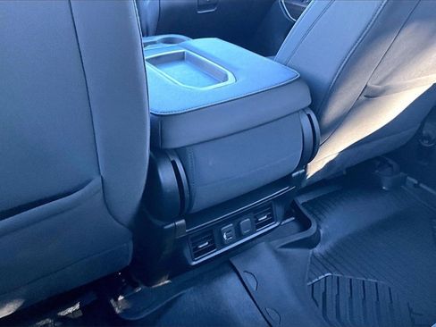 Used 2021 Chevrolet Silverado 1500 RST image 14