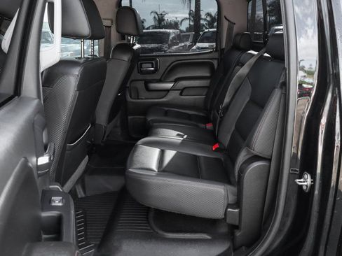 Used 2018 GMC Sierra 1500 SLT AWD/4WD image 39