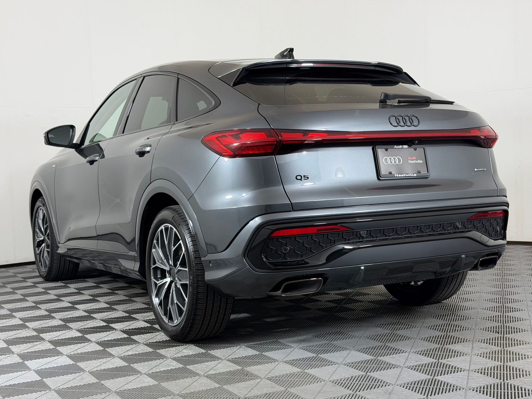 New 2026 Audi Q5 Prestige AWD/4WD image 3