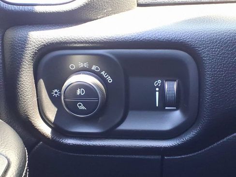 Used 2026 RAM 2500 Big Horn AWD/4WD image 33