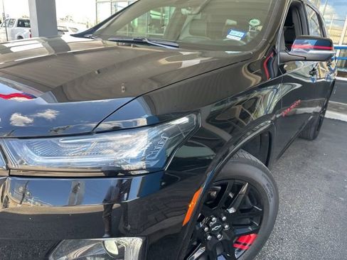 Used 2023 Chevrolet Traverse Premier w/ Redline Edition image 4