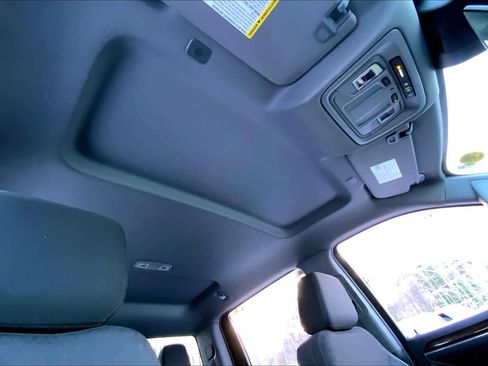 Used 2023 GMC Sierra 1500 SLE image 14