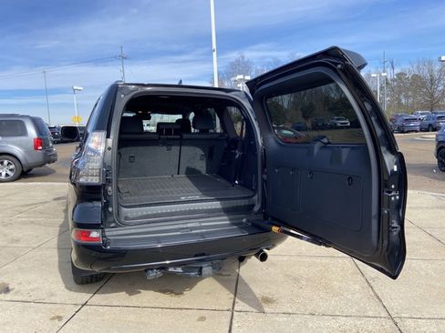 Used 2021 Lexus GX 460 Premium image 25