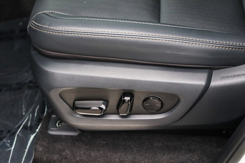 Used 2025 Lexus GX 550 AWD/4WD image 26