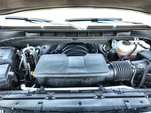 Used 2024 GMC Yukon SLT w/ SLT Premium Package image 26