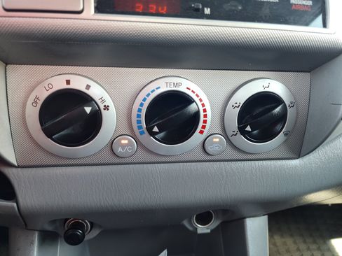 Used 2008 Toyota Tacoma 4x4 Access Cab V6 image 23