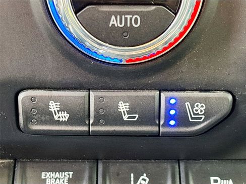 Used 2021 GMC Sierra 3500 Denali w/ Denali Ultimate Package image 18