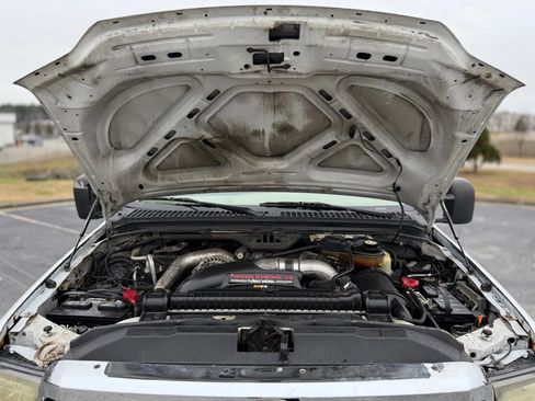 Used 2005 Ford F250 XL image 26