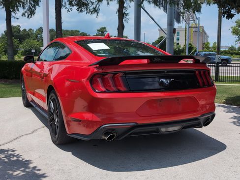 Used 2021 Ford Mustang Premium RWD image 8