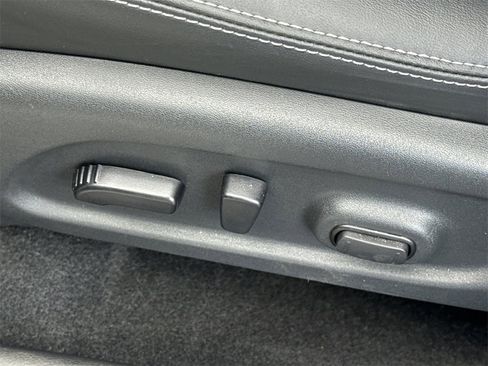 Certified 2024 Nissan Murano SV w/ SV Midnight Edition Package image 33