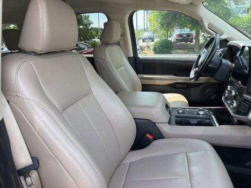 Used 2024 Ford Expedition Max XLT AWD/4WD image 29