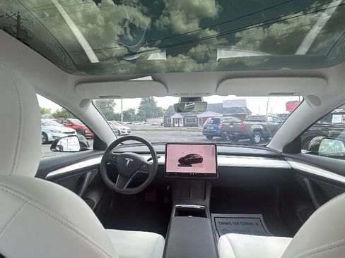 Used 2023 Tesla Model 3 Standard Range RWD image 10