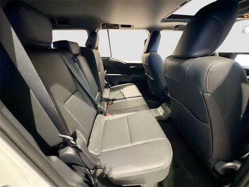 New 2026 Toyota Land Cruiser Base image 30