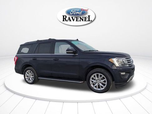 Used 2021 Ford Expedition XLT AWD/4WD image 2