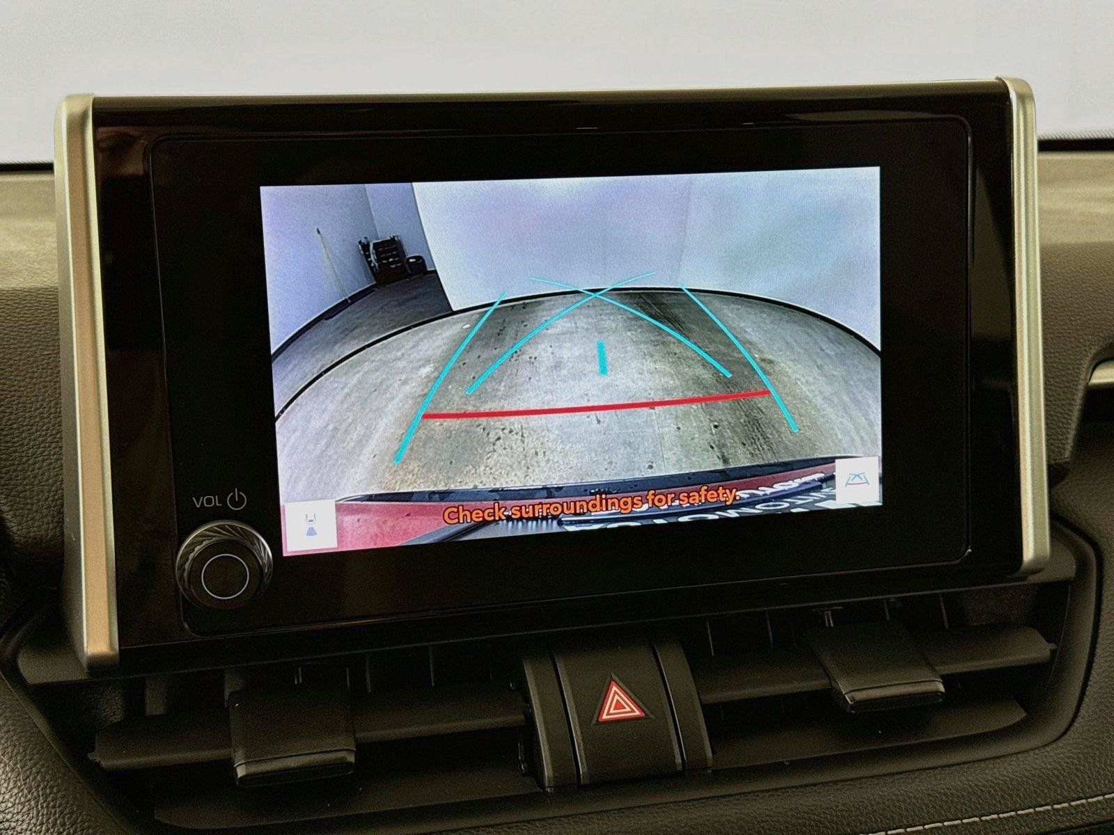 Used 2025 Toyota RAV4 XLE AWD/4WD image 6