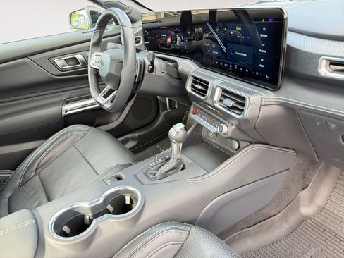 Used 2025 Ford Mustang GT Premium RWD image 26