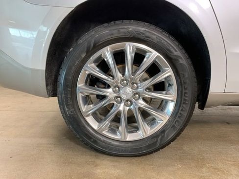 Used 2018 Buick Enclave Premium w/ Experience Buick Package image 42