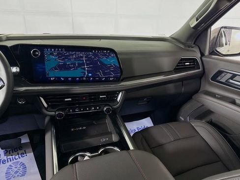 New 2026 Chevrolet Suburban RST w/ RST Capability Package AWD/4WD image 27