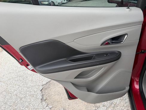 Used 2015 Buick Encore Convenience FWD image 15