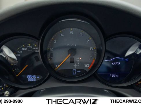 Used 2015 Porsche 911 GT3 RWD image 70