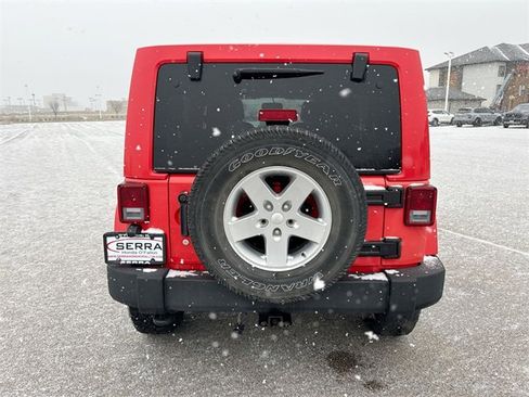 Used 2013 Jeep Wrangler Unlimited Sport image 12