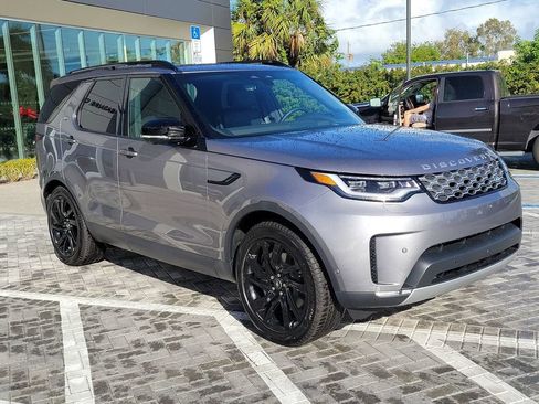 New 2025 Land Rover Discovery S AWD/4WD image 7