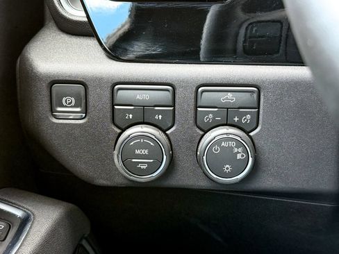 Used 2026 Chevrolet Silverado 1500 LT AWD/4WD image 28