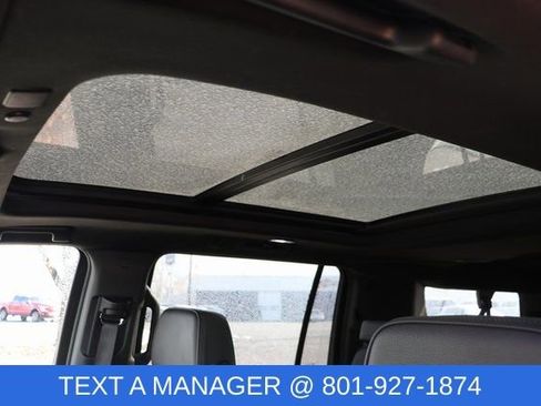 Used 2024 GMC Yukon XL Denali image 22