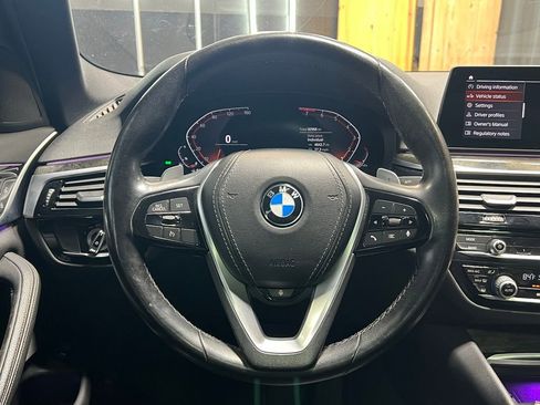 Used 2020 BMW 540i xDrive w/ Premium Package image 26