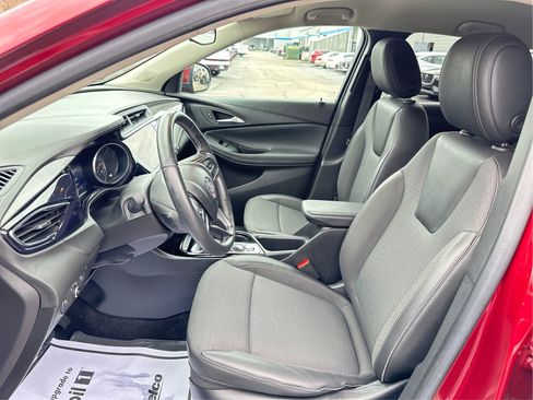 Certified 2023 Buick Encore GX Select AWD/4WD image 9
